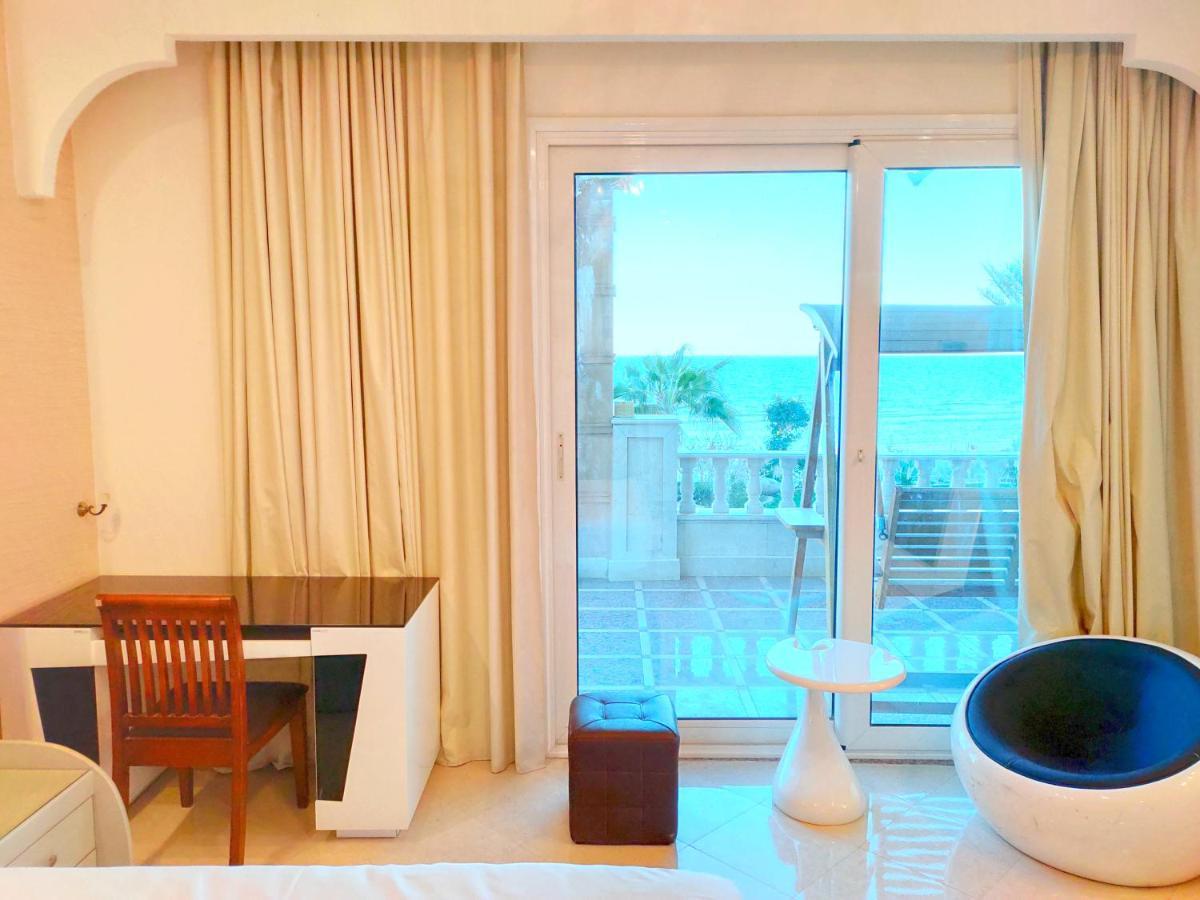 Luxury Seafront Pool - 3 Stories & Roof Floor - Master Bedrooms * Хургада
